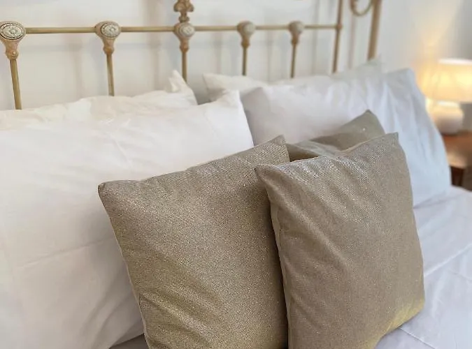 Bacio Di Luna Daire Bari